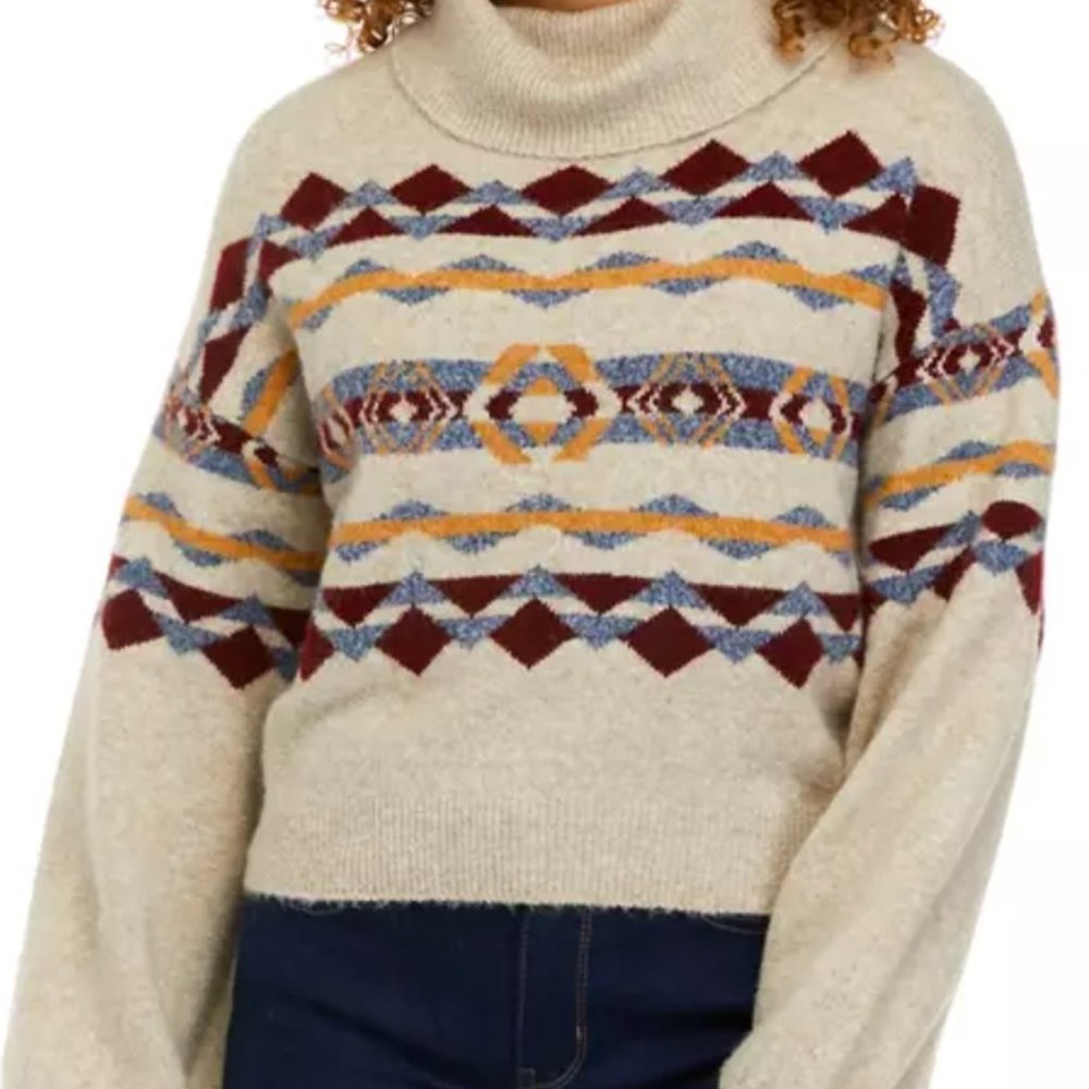 True Craft Long Sleeve Cropped turtleneck Sweater